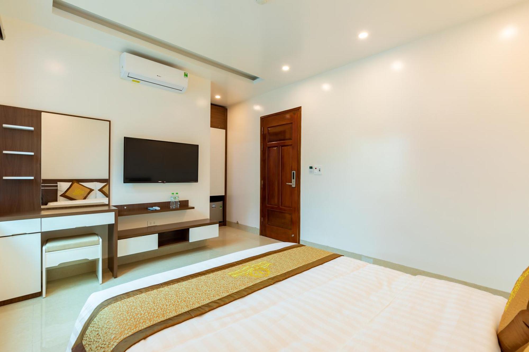 Tung Quang Hotel Dong Khe Sau Екстер'єр фото