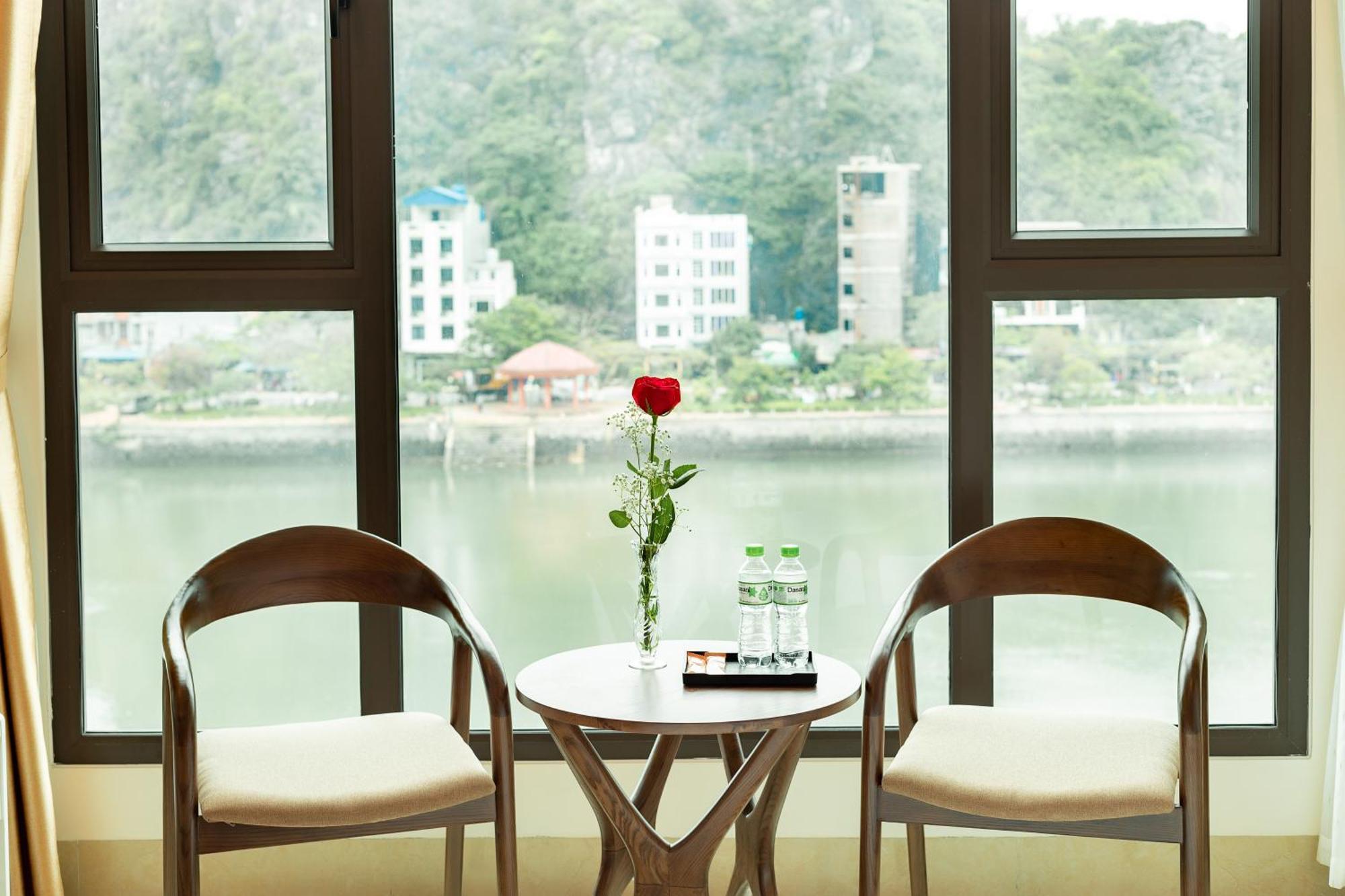 Tung Quang Hotel Dong Khe Sau Екстер'єр фото