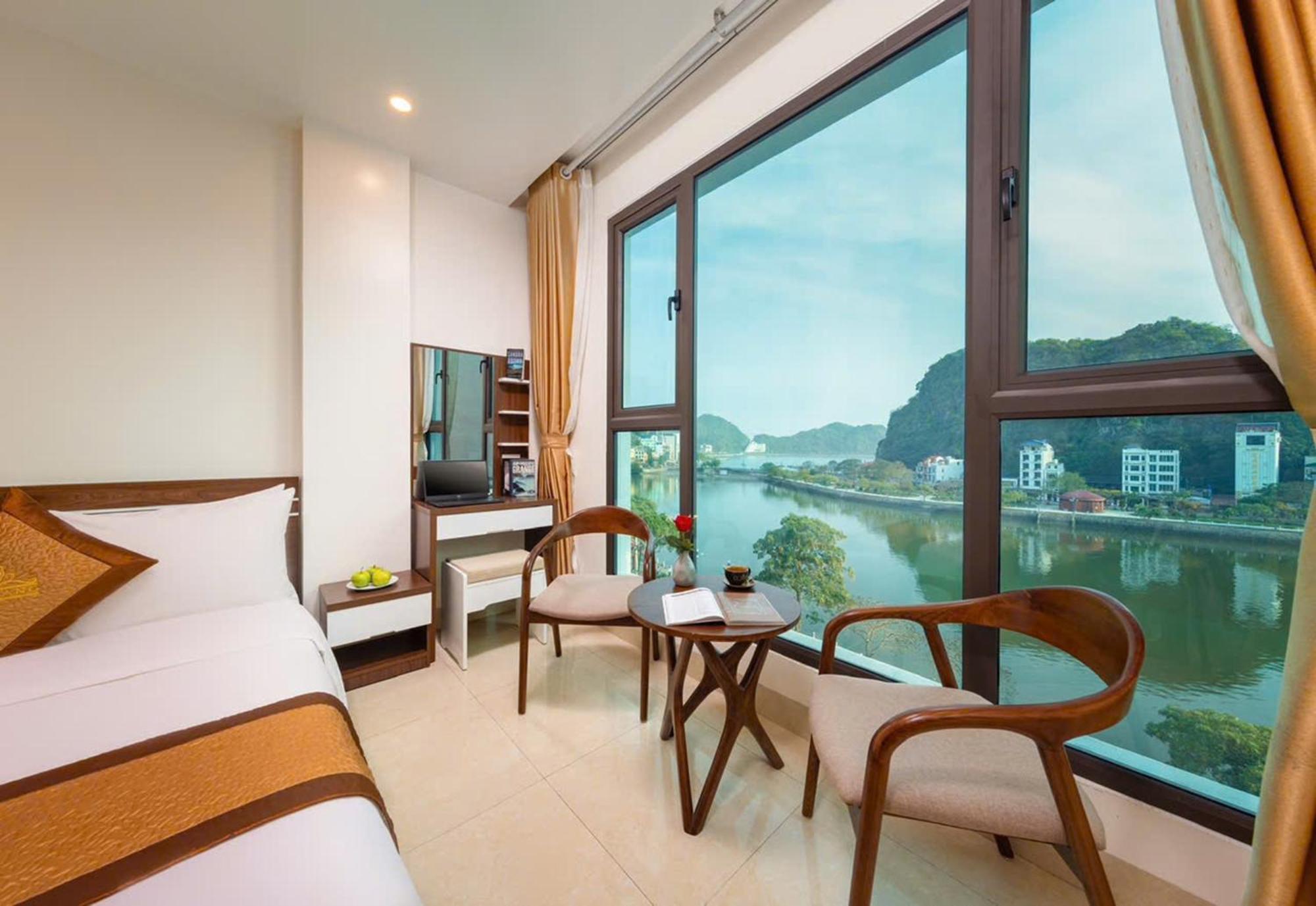 Tung Quang Hotel Dong Khe Sau Екстер'єр фото