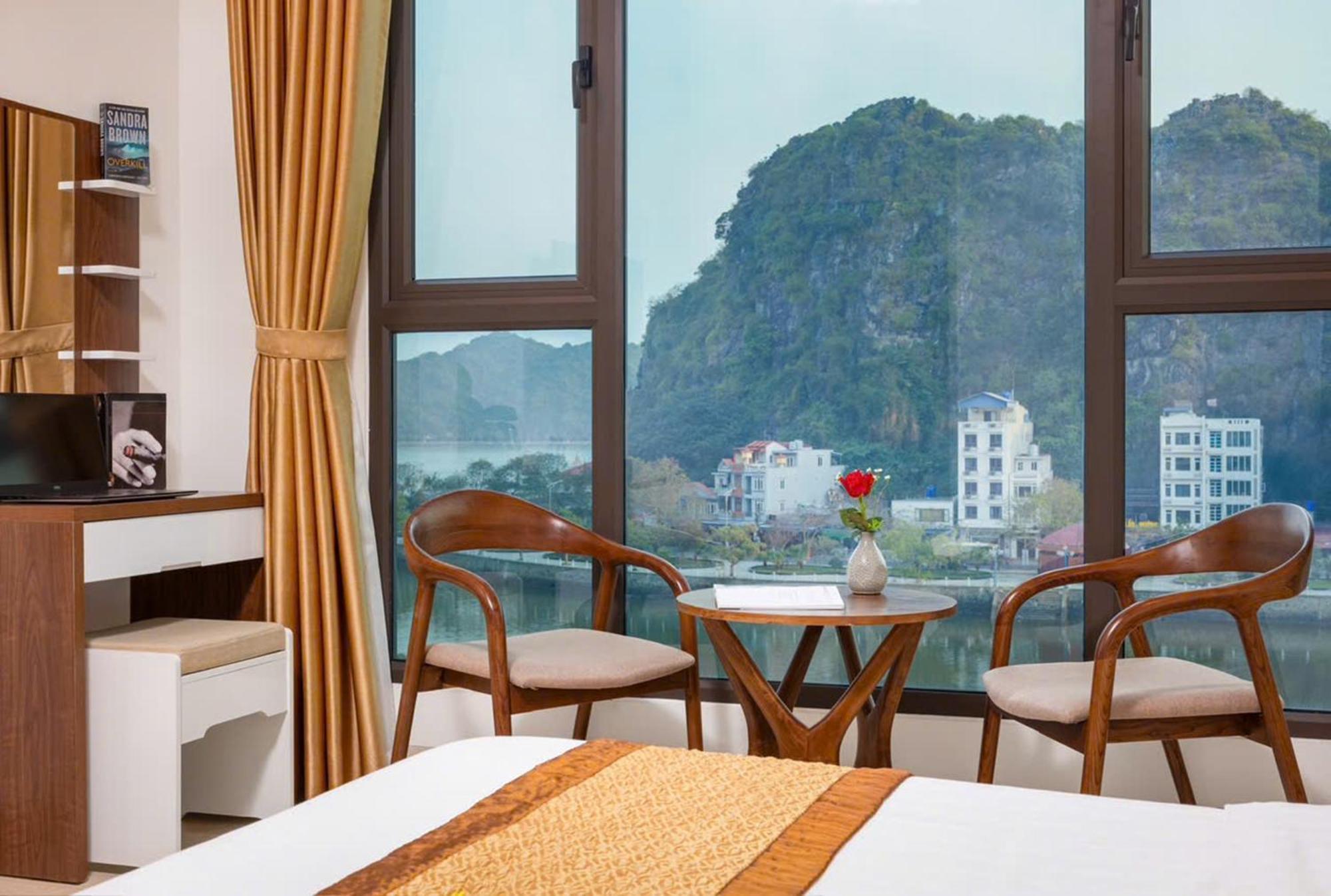 Tung Quang Hotel Dong Khe Sau Екстер'єр фото