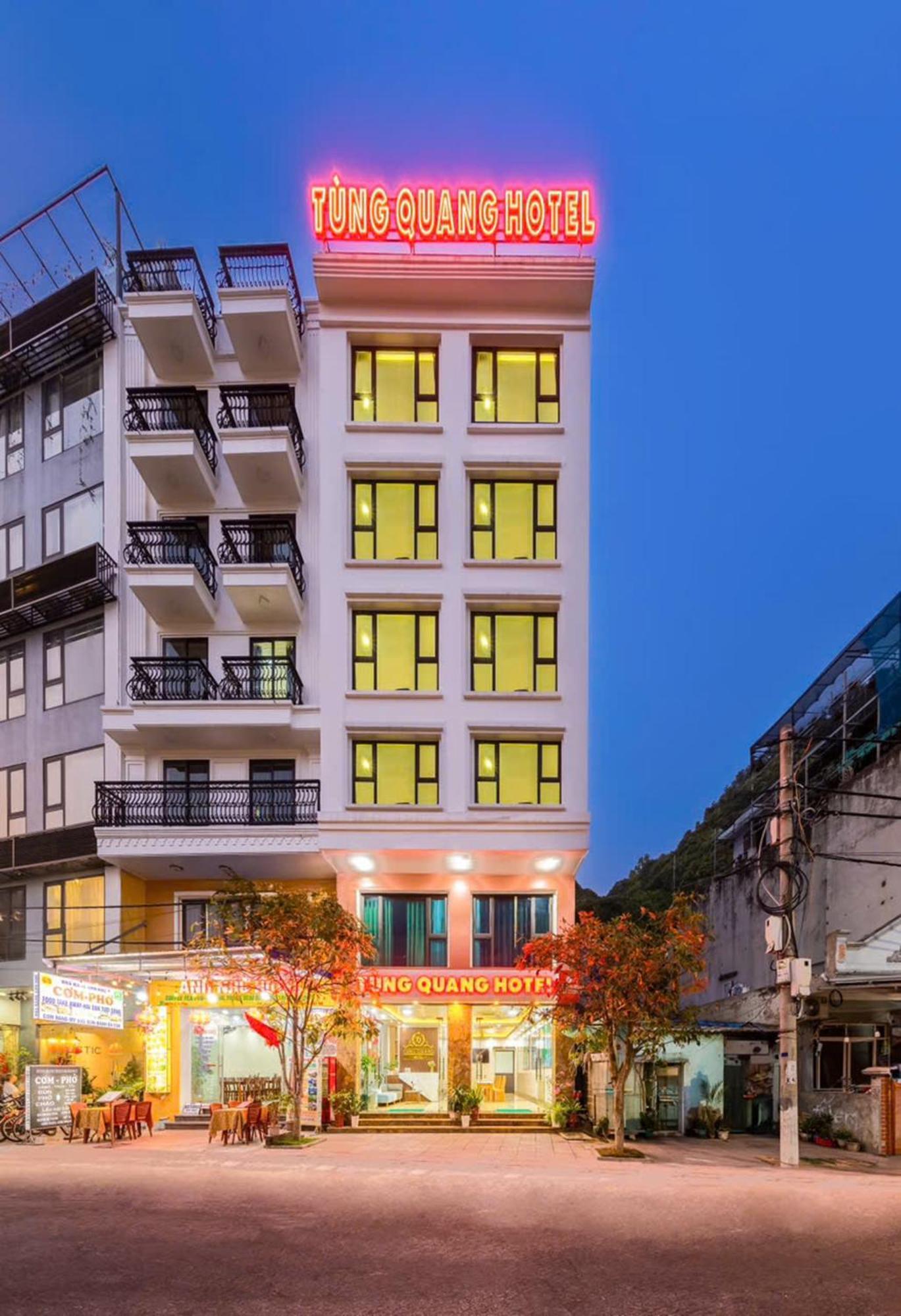 Tung Quang Hotel Dong Khe Sau Екстер'єр фото